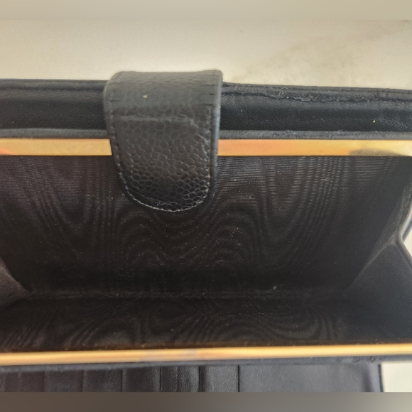 Chanel Black Caviar Continental Wallet With Kiss Lock Coin Purse. - Picture 7 of 14